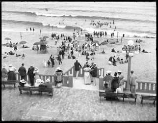 Bañistas y veraneantes, Deal, Nueva Jersey, julio de 1916