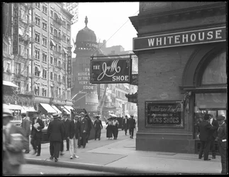 Cartel para J y M Shoe, 1429 Broadway, Nueva York, 2 de agosto de 1916