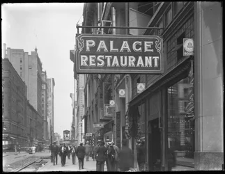 Letrero del restaurante Palace, W. 28th Street, Nueva York, 29 de julio de 1916