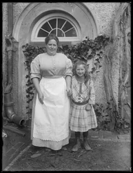 El cuidador de la Casa de Washington Irving en Irvington-on-Hudson, c.1913