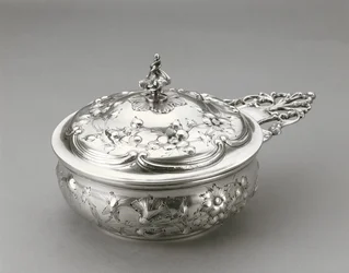 Escudilla con tapa, c. 1856