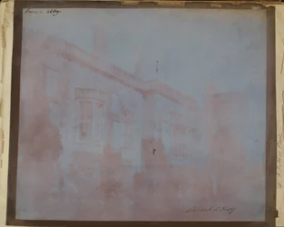 La fachada sur de la abadía de Lacock con la torre de Sharington