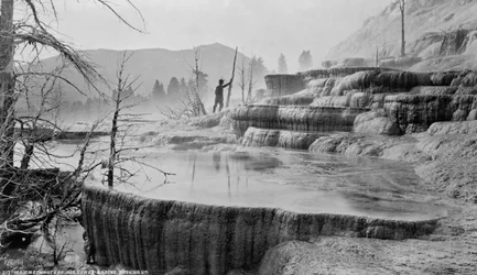 Parque nacional de Yellowstone, Mammoth Hot Springs, hacia 1872