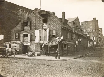 Muelle de la Calle Race, Avenida Delaware en la Calle Race, 1867