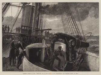 Torreta Barbette del HMS Temeraire, uno de la flota en los Dardanelos, práctica de tiro, ¡listo para disparar!