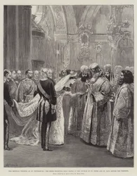 La boda imperial en San Petersburgo, la novia recibiendo agua bendita en la iglesia de San Pedro y San Pablo antes de la boda