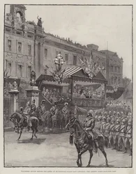 Revisión de voluntarios ante la Reina en el Palacio de Buckingham el sábado pasado, el Cuerpo de Artistas desfilando