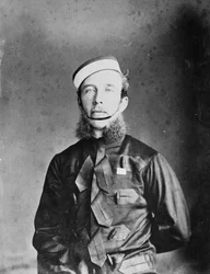 Capitán Willoughby W. Hooper en uniforme de caballería de Madrás, c.1870s