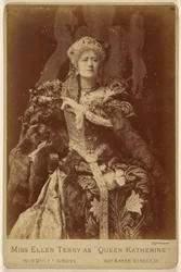 Miss Ellen Terry como "Reina Katherine"
