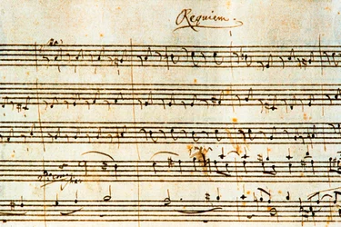 Partitura autógrafa del Réquiem, K. 626 por el compositor austríaco Wolfgang Amadeus Mozart (1756-1791)