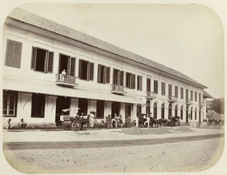 Handelshuizen te showe an passer pisang