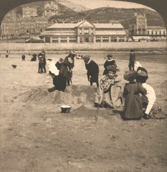 En la playa de Llandudno, Gales, 1894
