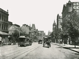 Calle Collins, mirando al oeste desde la Calle Russell, Melbourne, Australia, 1895