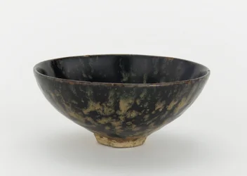 Tazón de té, provincia de Jiangxi, finales del siglo XIII-finales del siglo XIV