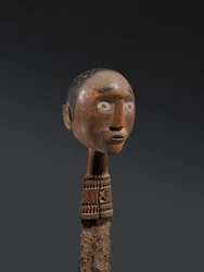Cuchillo (acero y madera)