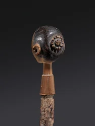 Cuchillo (acero y madera)