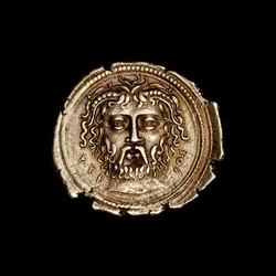 Moneda griega antigua con cabeza de Zeus, circa 360 a.C. (foto)