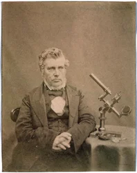 Andrew Pritchard, óptico inglés, c. 1850s