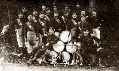 Fanfarria del 122.º regimiento de infantería francés durante la Primera Guerra Mundial de 14-18