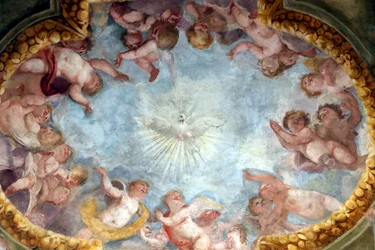 Espíritu Santo y ángeles. Fresco. Basílica de Santa Maria delle Vigne. Génova. Italia.