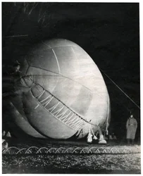 Confinamiento en París, Segunda Guerra Mundial, ca 1940-1943