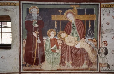 Piedad con San Bernardo y cliente, fresco (siglo XV), Casa del Hombre Salvaje, Sacco, Cosio Valtellina, Lombardía, Italia