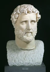 Busto retrato del emperador Antonino Pío (86-161) de las Termas de Caracalla, Roma, c.140