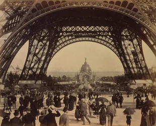 La Base de la Torre Eiffel, Exposición de París