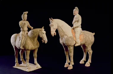 Dos jinetes, chinos, dinastía Tang (618-906)