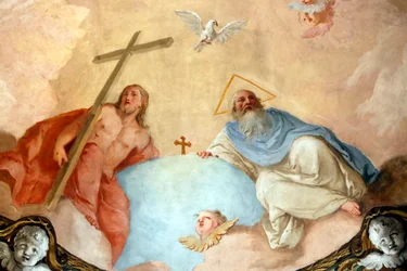 Catedral de Udine. Santísima Trinidad. El Padre, Jesús y el Espíritu Santo. Pintura. Italia.