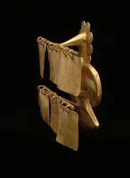 Colgante de paujil con colgantes